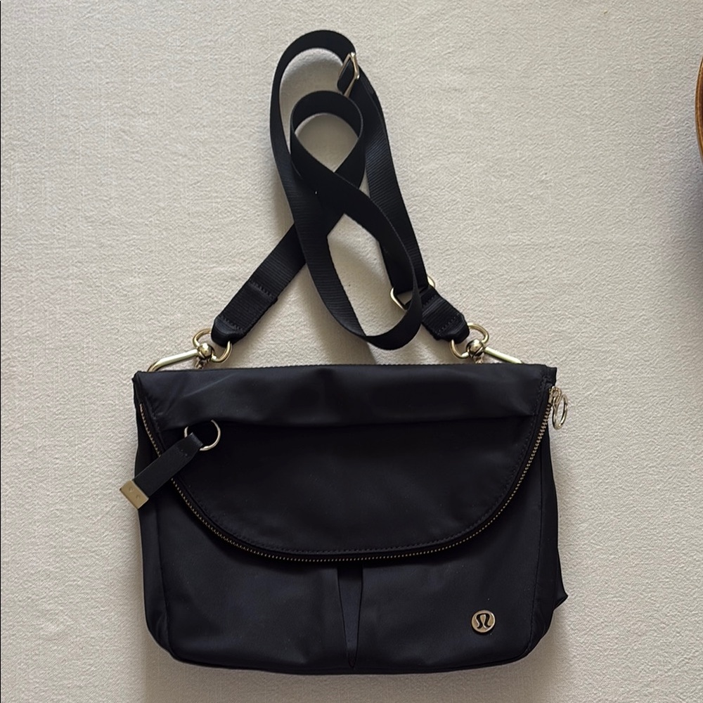 Lululemon Athletica Black All Night Festival Crossbody Bag with Adjustable Strap